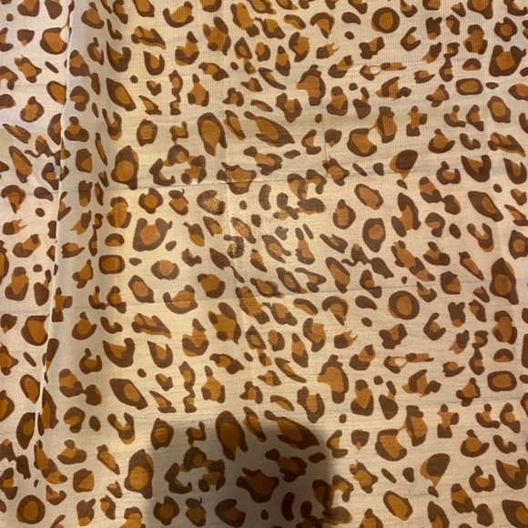 Leopard print scarf - Picture 4 of 10